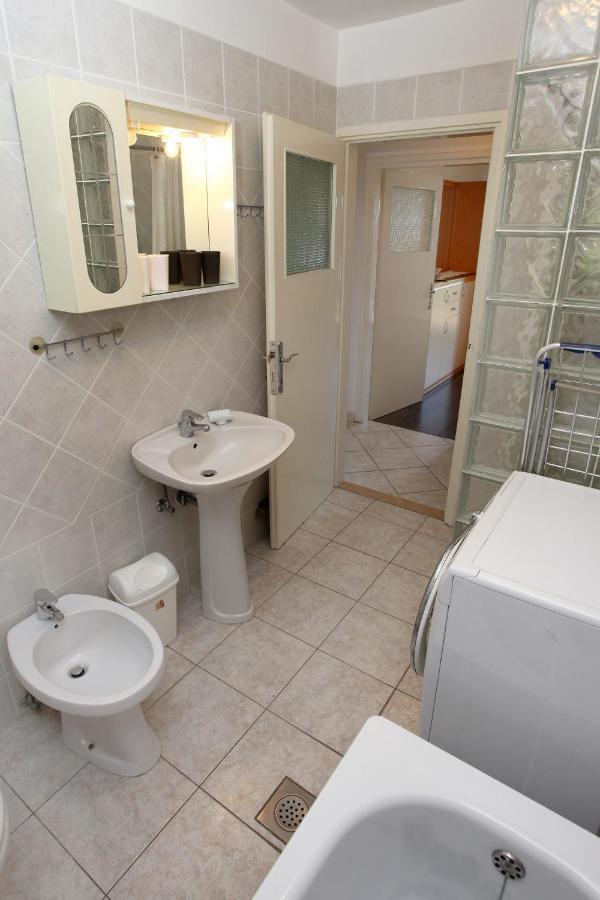 Tatjana'S Guesthouse Portoroz Ngoại thất bức ảnh
